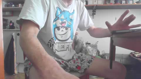 Snapshot of furtaky00 chatting on 02/15/25, 12:33 furtaky00 online show from 02/15/25, 12:33
