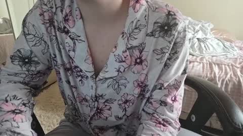 Snapshot of fuxkme_jen chatting on 12/29/24, 03:13 fuxkme_jen online show from 12/29/24, 03:13