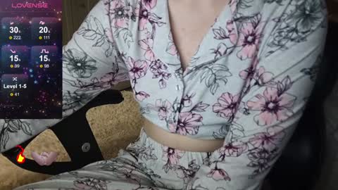 Snapshot of fuxkme_jen chatting on 01/04/25, 09:31 fuxkme_jen online show from 01/04/25, 09:31