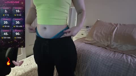 Snapshot of fuxkme_jen chatting on 01/07/25, 07:49 fuxkme_jen online show from 01/07/25, 07:49