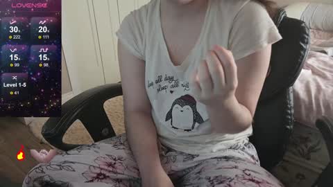 Snapshot of fuxkme_jen chatting on 01/12/25, 04:18 fuxkme_jen online show from 01/12/25, 04:18