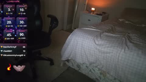 Snapshot of fuxkme_jen chatting on 01/15/25, 10:46 fuxkme_jen online show from 01/15/25, 10:46