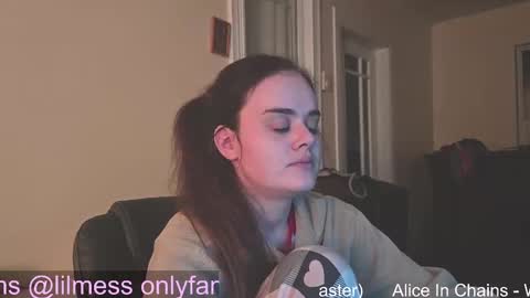 Snapshot of fuxkme_jen chatting on 09/10/25, 02:11 fuxkme_jen online show from 09/10/25, 02:11