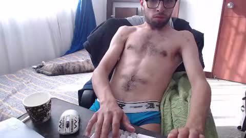 Snapshot of fvckhorneyguy chatting on 06/26/26, 08:35 andrew online show from 06/26/26, 08:35