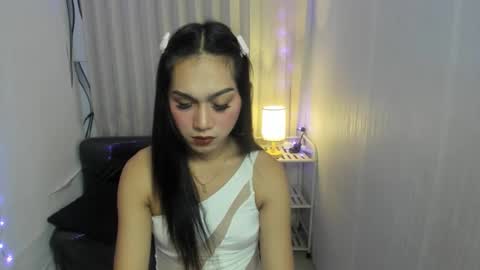 Snapshot of fyangfoxx chatting on 01/15/26, 04:22 fyangfoxx online show from 01/15/26, 04:22