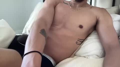 Snapshot of g00ndaddy chatting on 04/20/26, 01:25 G00NDaddy online show from 04/20/26, 01:25