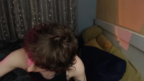 Ian online show from 12/15/25, 03:22