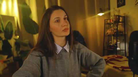 Snapshot of g_ia chatting on 02/06/26, 06:33 G online show from 02/06/26, 06:33