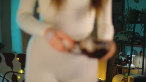 Snapshot of g_ia chatting on 02/17/26, 07:20 G online show from 02/17/26, 07:20