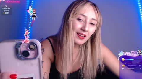 Snapshot of gabb_rioss chatting on 01/02/25, 12:02 Gabriela online show from 01/02/25, 12:02