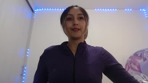 Snapshot of gabb_rioss chatting on 04/18/26, 10:10 Gabriela online show from 04/18/26, 10:10