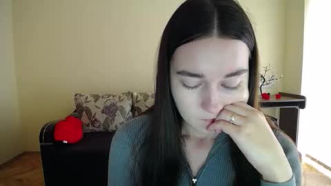 Jaklin online show from 10/14/25, 08:48