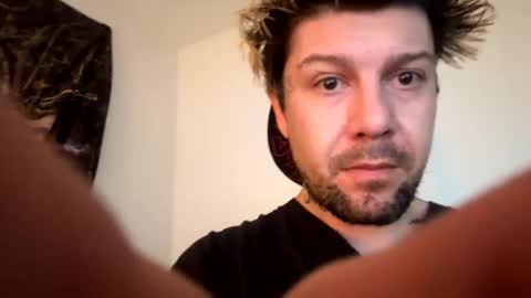 yeeah online show from 12/26/24, 06:19