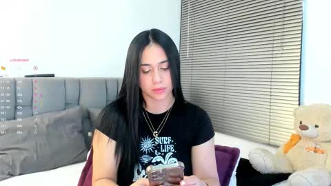 Gabriela  online show from 11/26/25, 10:33