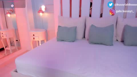 Gabi  online show from 02/20/26, 03:34