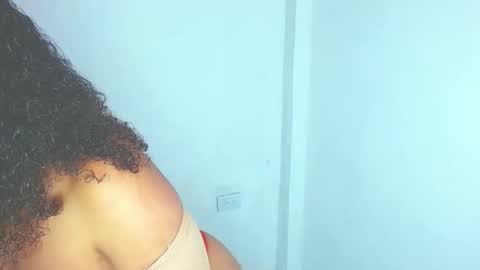 gabi_jhons_23 online show from 03/29/26, 02:17