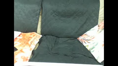 gaby  layla online show from 01/31/25, 02:04