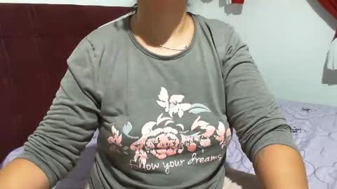 gaby  layla online show from 04/17/26, 12:13