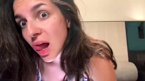 The next stream in car 1 december 10pm time in France online show from 11/05/25, 04:07