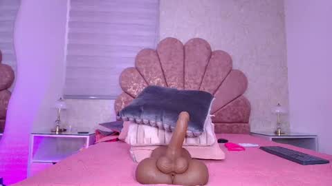 gabriela online show from 04/17/26, 08:34