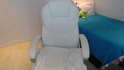 Snapshot of gabriela_morales01 chatting on 02/08/25, 05:29 .  online show from 02/08/25, 05:29