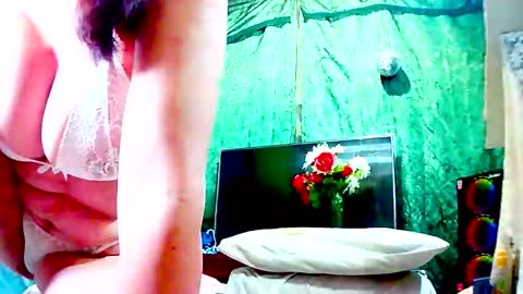 Gabriella Lopez online show from 10/06/25, 06:38