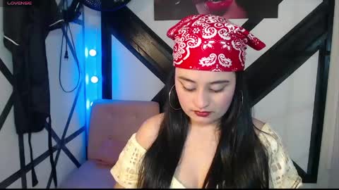 Snapshot of gabriela_tm1 chatting on 06/08/26, 01:33 GABRIELA online show from 06/08/26, 01:33