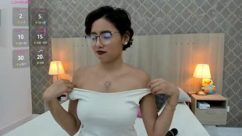 Snapshot of gabriela_vargas chatting on 04/26/26, 08:06 Gabriela Vargas online show from 04/26/26, 08:06