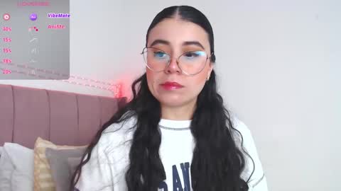 GabrielaRossa online show from 11/18/25, 12:42