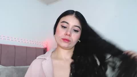 GabrielaRossa online show from 04/17/26, 03:04