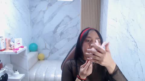 Gabriella online show from 04/01/26, 01:34