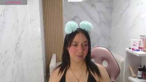 Gabriella online show from 05/01/26, 01:59
