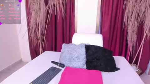 gabriellacox online show from 09/18/25, 08:00