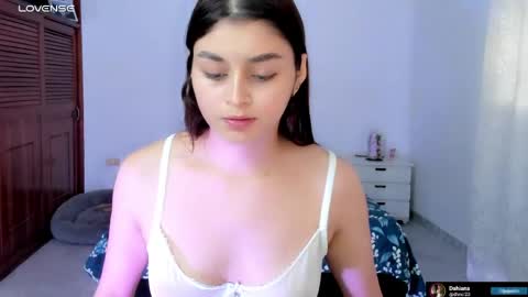Snapshot of gabriellahoney18 chatting on 04/30/26, 08:57 Gabriella online show from 04/30/26, 08:57
