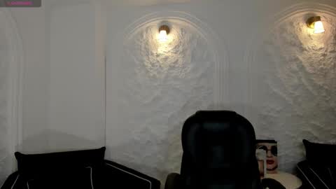 Gabriella Lee online show from 10/17/25, 02:48