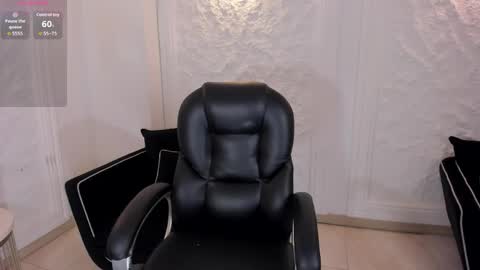 Gabriella Lee online show from 04/17/26, 01:08