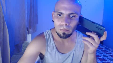 Snapshot of gabrielle_ramirez chatting on 02/01/25, 09:29 Gabriel online show from 02/01/25, 09:29