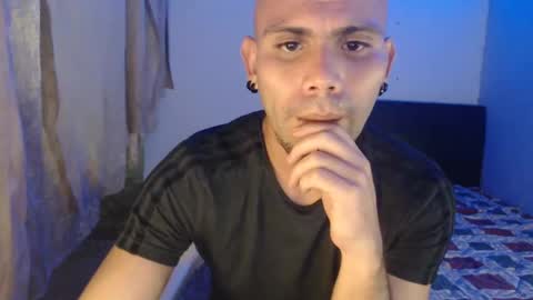 Snapshot of gabrielle_ramirez chatting on 02/12/25, 09:43 Gabriel online show from 02/12/25, 09:43