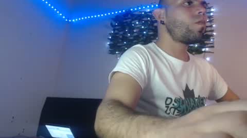 Snapshot of gabrielle_ramirez chatting on 10/09/25, 10:52 Gabriel online show from 10/09/25, 10:52