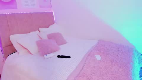   online show from 01/11/26, 06:18