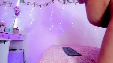   online show from 04/10/26, 03:39