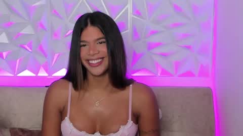 Gabriela  online show from 10/17/25, 01:20