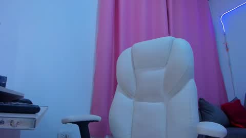 gaby online show from 10/04/25, 01:53