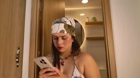 Snapshot of gaby_mason chatting on 06/10/26, 02:23 Gaby online show from 06/10/26, 02:23