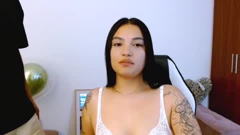 My name is Gabriela.. nice to meet you thumbs up please its very important to me online show from 10/20/25, 04:24