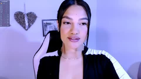 My name is Gabriela.. nice to meet you thumbs up please its very important to me online show from 06/01/26, 09:33