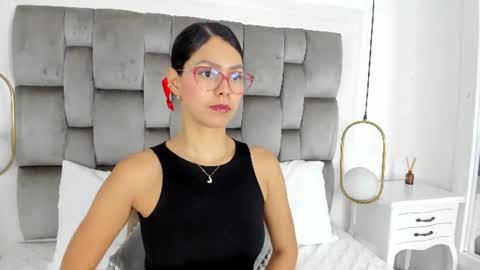 Snapshot of gaby_smit__ chatting on 06/10/26, 11:42 GABRIELA online show from 06/10/26, 11:42
