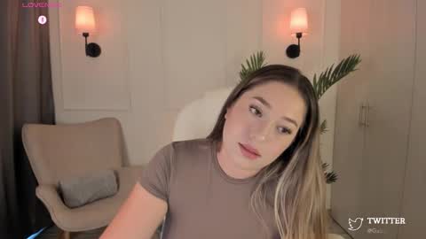 gaby  online show from 09/25/25, 10:24