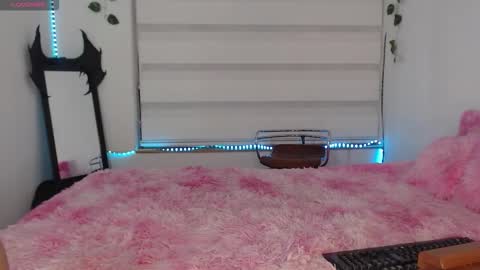 Gaby online show from 09/18/25, 01:18