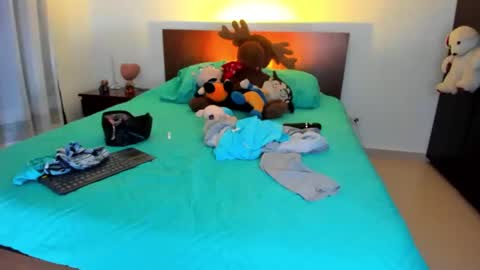 Snapshot of gabybuttler1 chatting on 02/27/25, 11:37 Gabybuttler online show from 02/27/25, 11:37